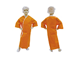 CHILD OUTPATIENT KIT (MANNEQUIN) | Set including non-woven orange printed gown, cap and slippers included in the child outpatient kit.